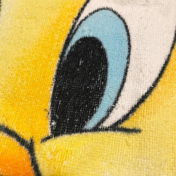 Vintage Tweety Bird Beach Towel 56.5 x 29.5 Inch Flaws - Picture 8 of 16